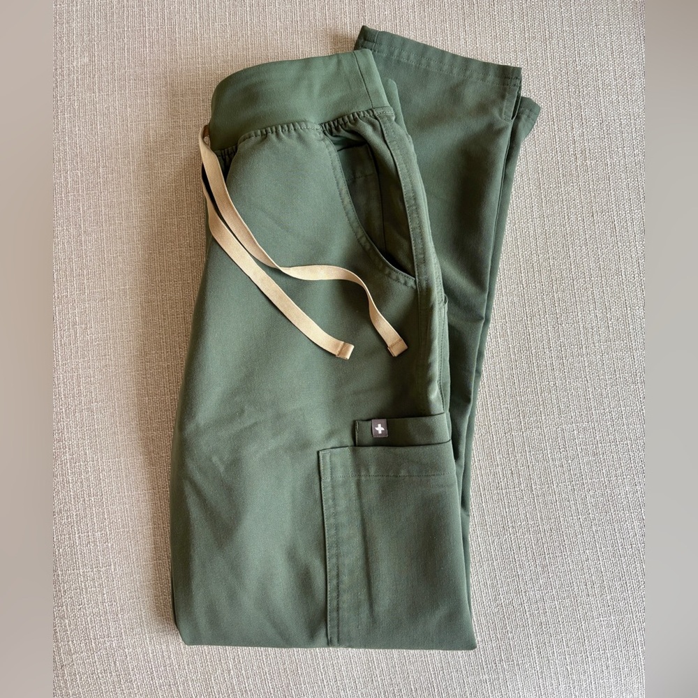 Figs high waisted yola pants